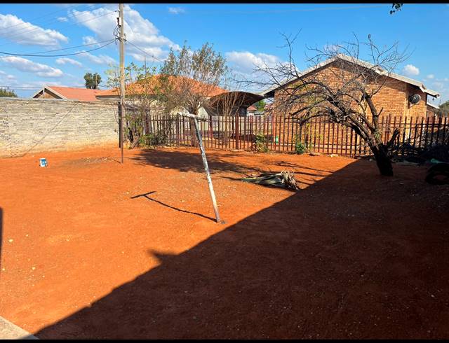 2 bed property to rent in MMABATHO UNIT 14